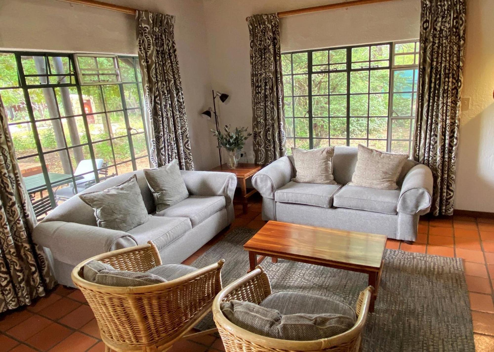 Burchell's Bush Chalet *