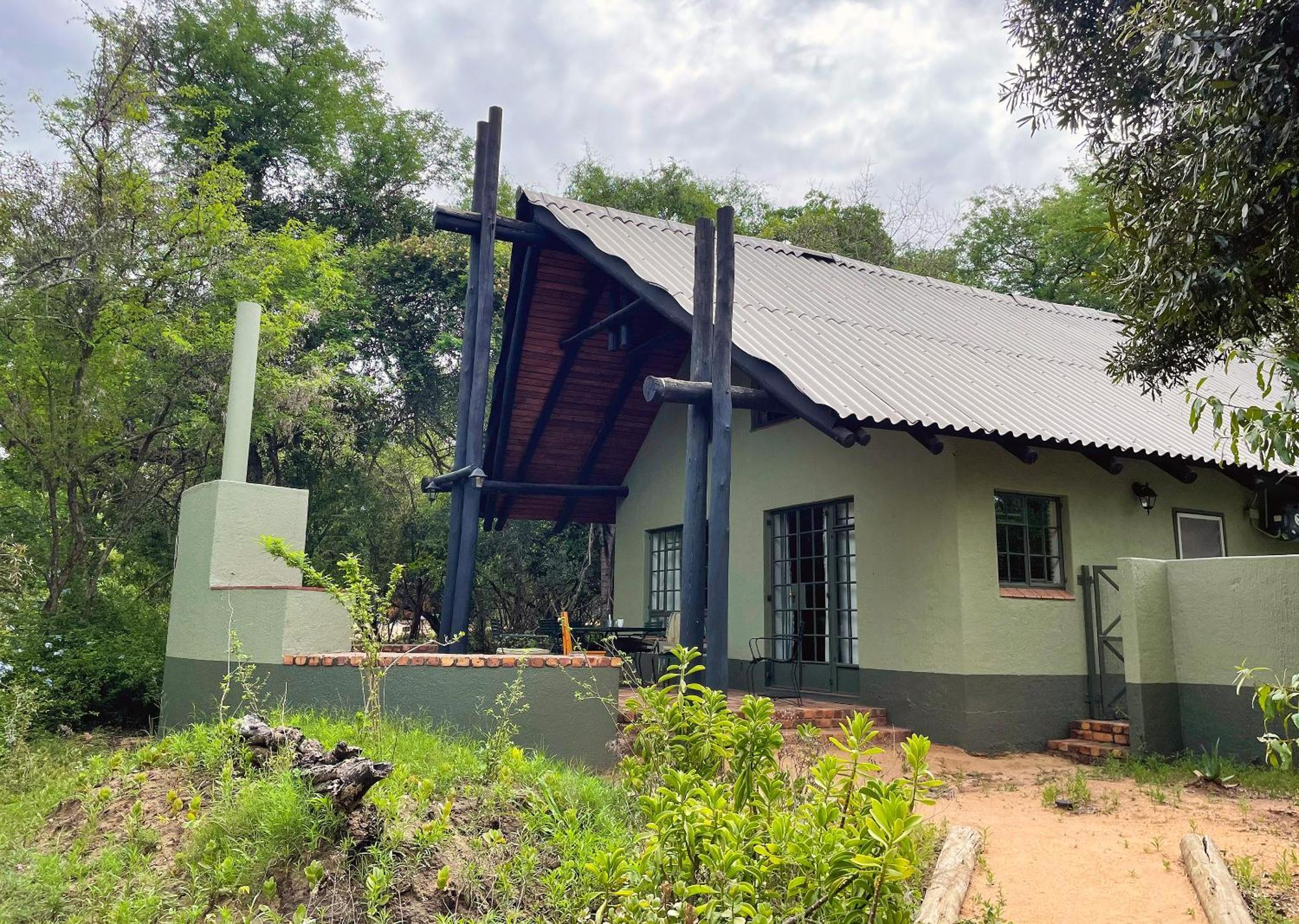 Burchell's Bush Chalet