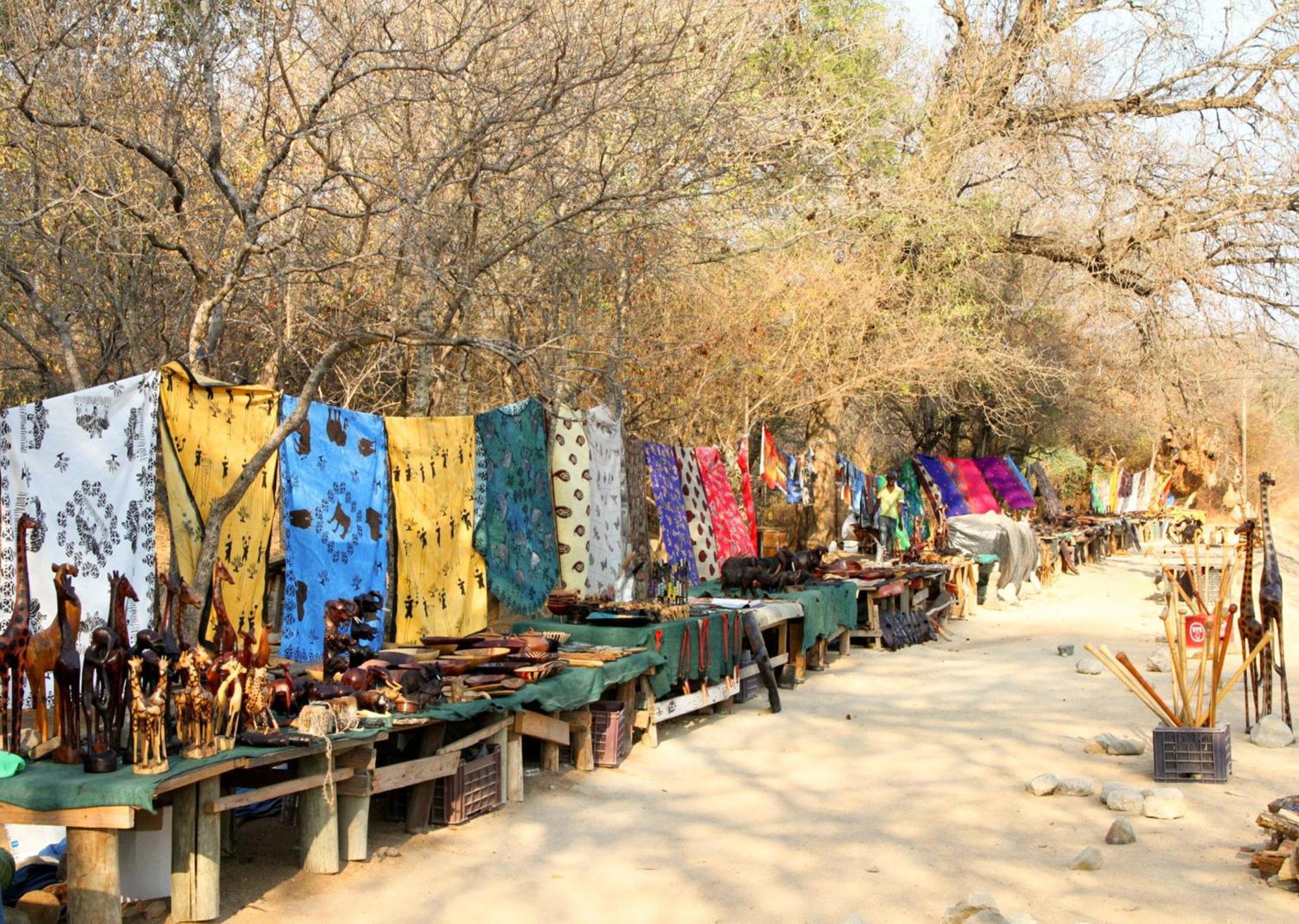 Burchell's Bush By Dream Chalet *